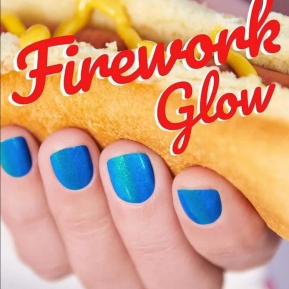 Color Street - Picture 7 of 9